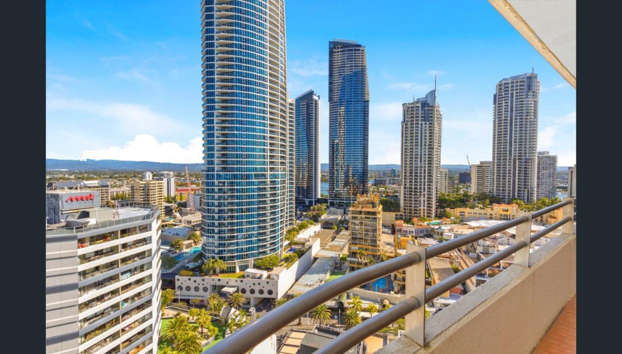 Zenith Ocean Front Apartments Gold Coast Esterno foto