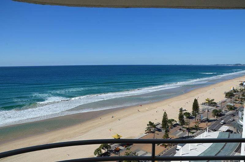 Zenith Ocean Front Apartments Gold Coast Esterno foto
