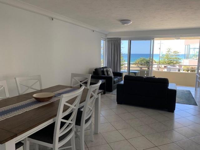 Zenith Ocean Front Apartments Gold Coast Esterno foto