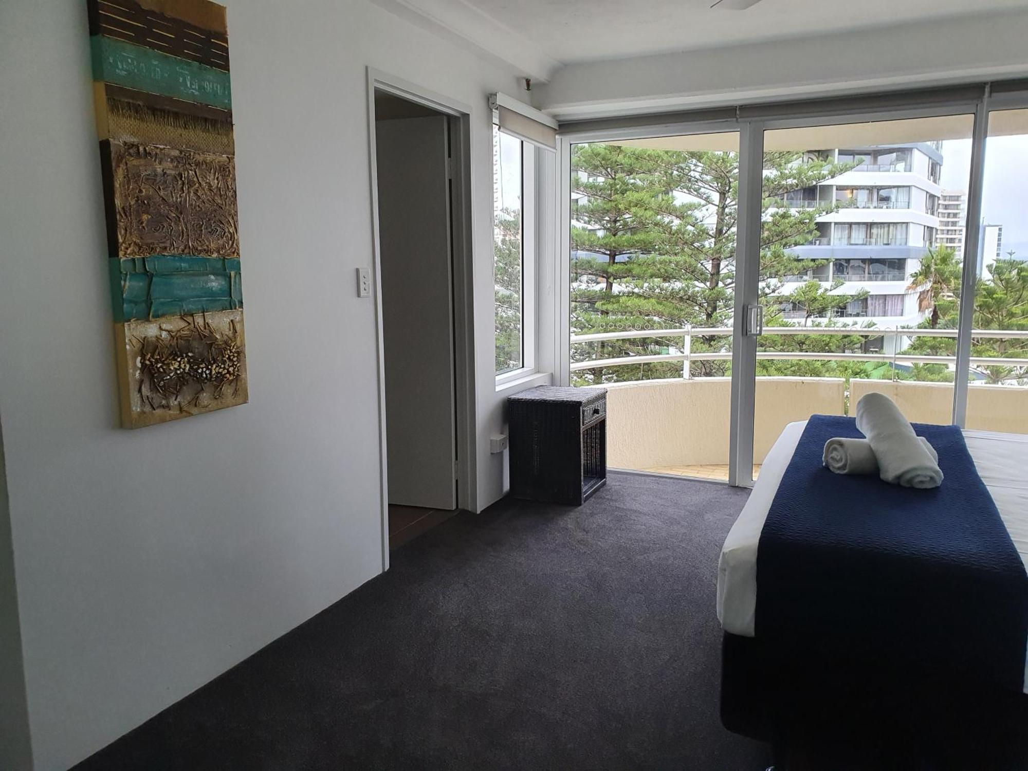 Zenith Ocean Front Apartments Gold Coast Esterno foto