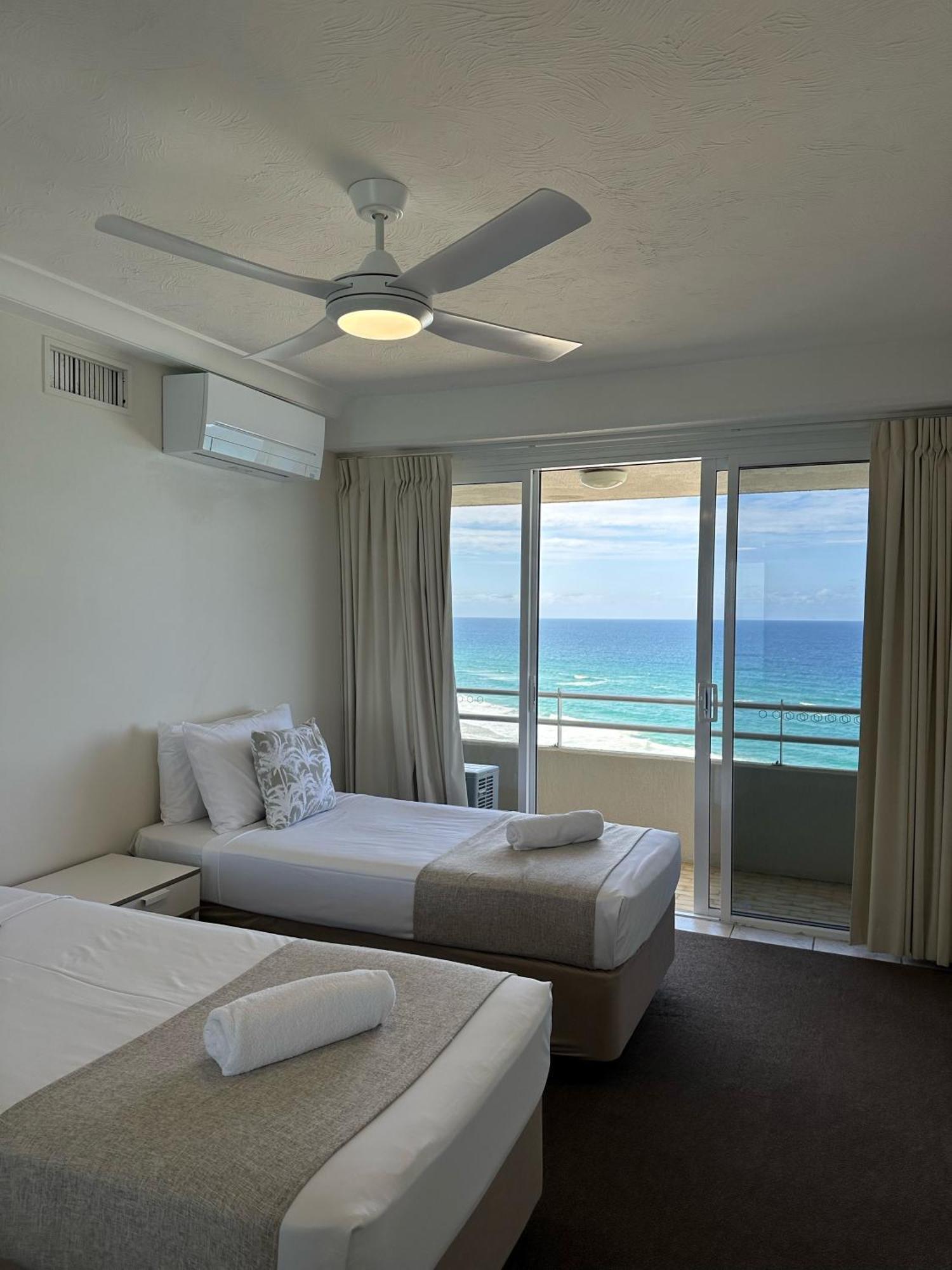 Zenith Ocean Front Apartments Gold Coast Esterno foto