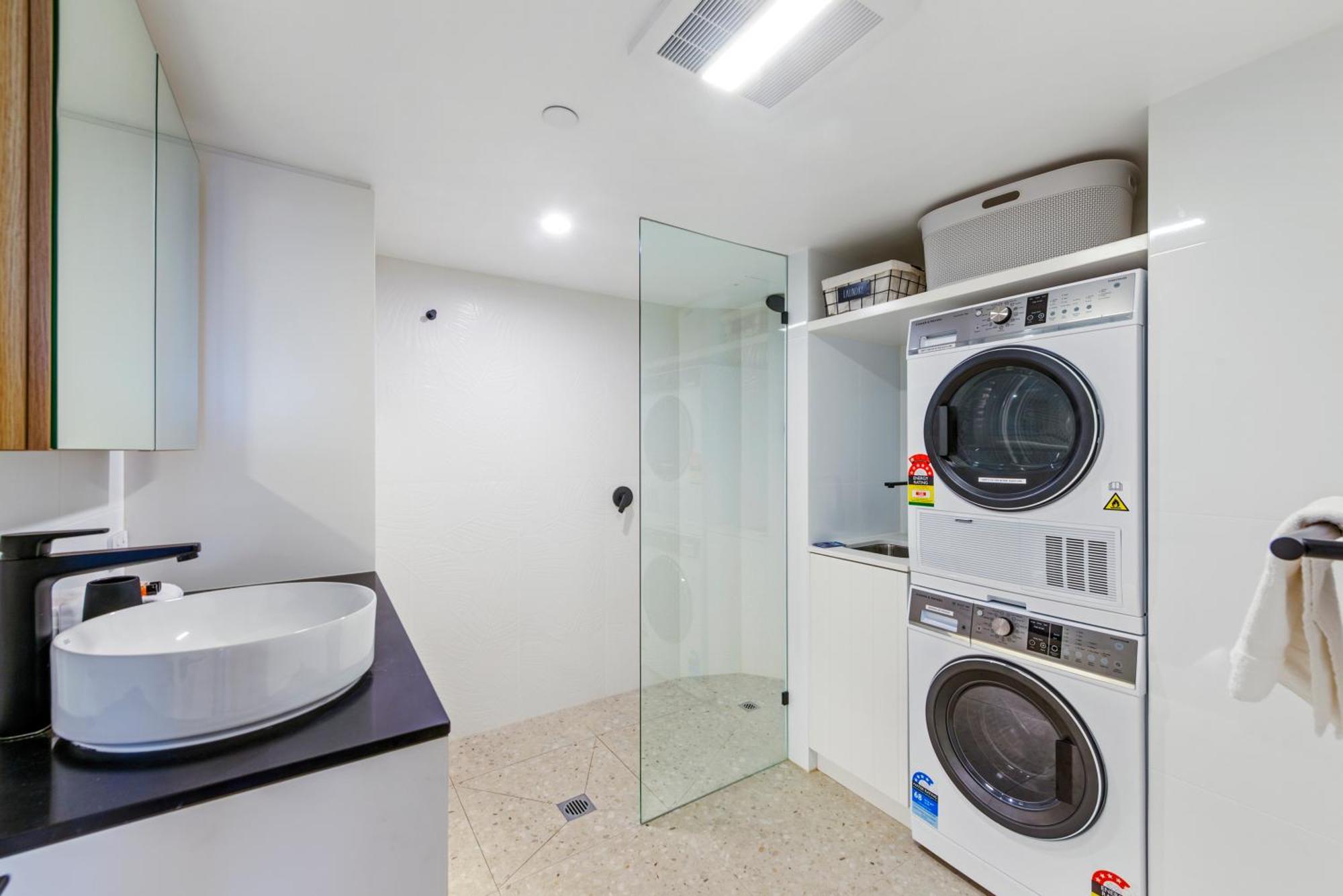 Zenith Ocean Front Apartments Gold Coast Esterno foto