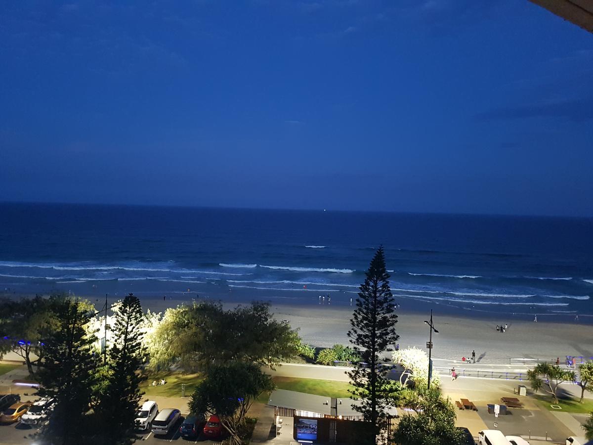 Zenith Ocean Front Apartments Gold Coast Esterno foto